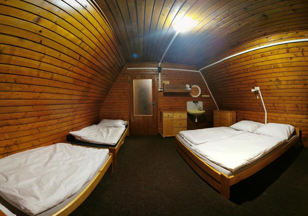 Chata pod májovou muldou Demanovska Dolina Exterior foto